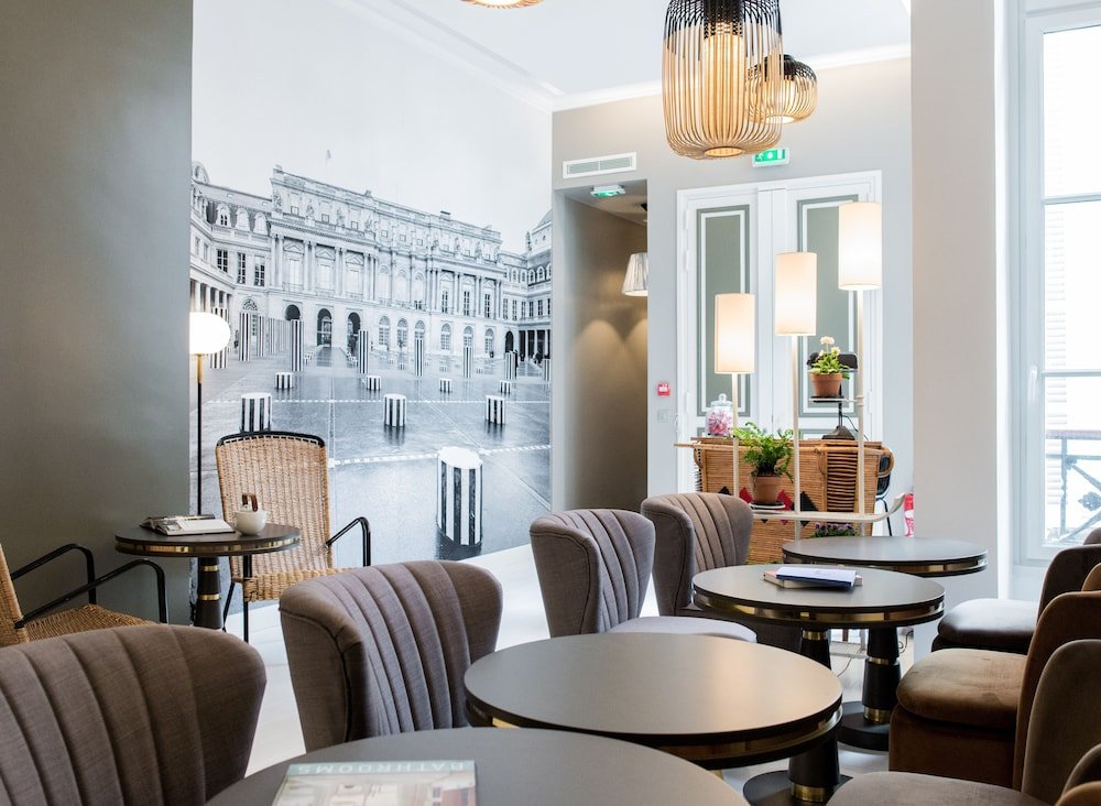 1 أي أر إيتاج أوبرا