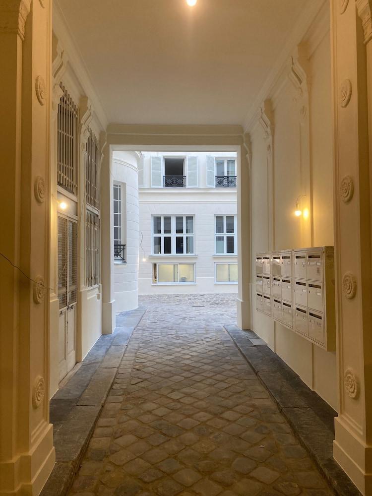 1er Etage Opera - Tap to explore photos