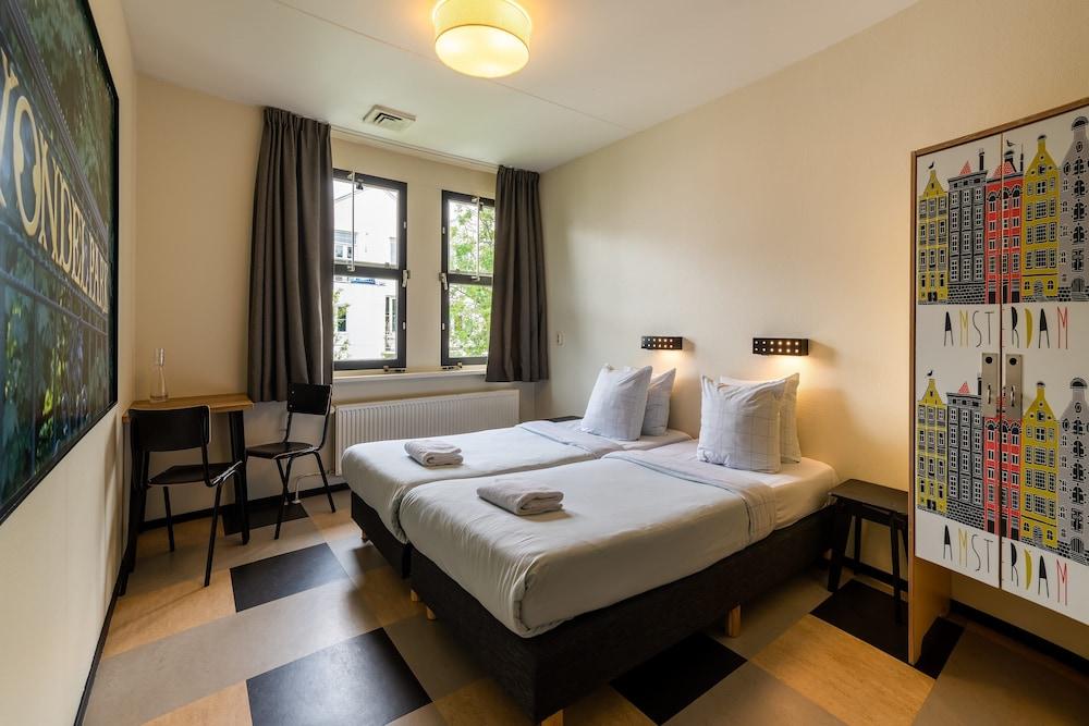 Stayokay Amsterdam Vondelpark - Hostel Room Type - Comfort Double Room, Private Bathroom
