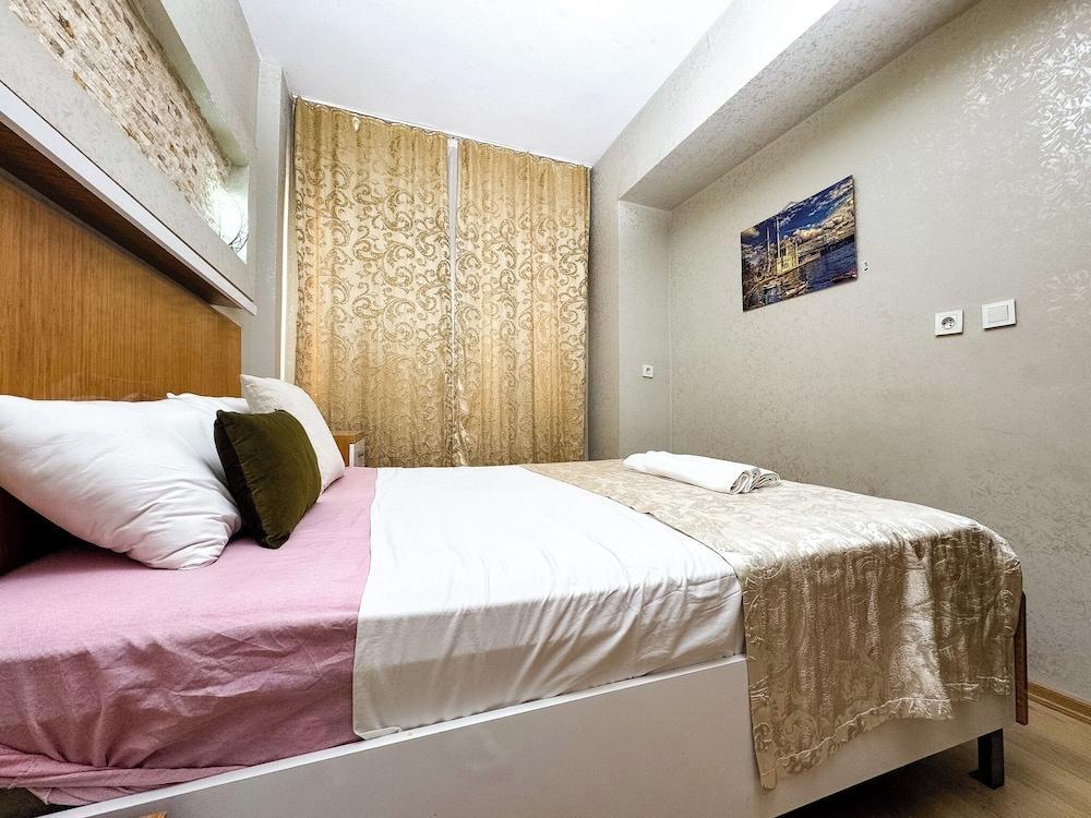 The New Season Apart Room Type - Family Apartment, 1 Bedroom, Kitchen, City View