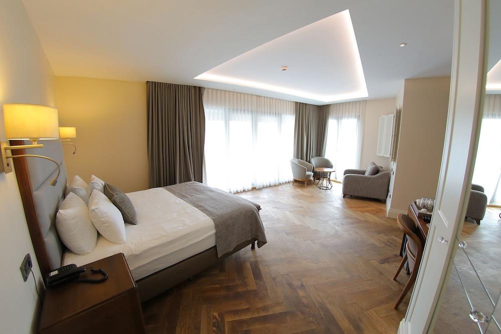 Morione Hotel & Spa Center Room Type - Deluxe Junior Room
