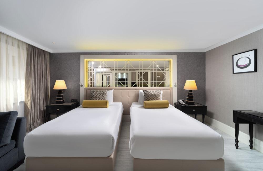 Mercure Istanbul Bomonti Room Type - Family Room, 2 Double Beds, Connecting Rooms, City View Mercure Istanbul Bomonti Room Type - Family Room, 2 Double Beds, Connecting Rooms, City View