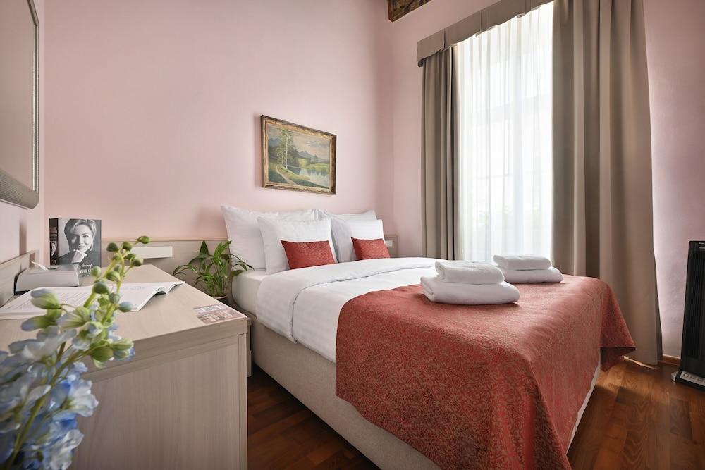 Boutique Residence by Little King Room Type - Standard Double Room