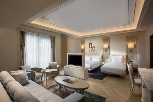 Lazzoni Hotel Room Type - Family Junior Suite Lazzoni Hotel Room Type - Family Junior Suite