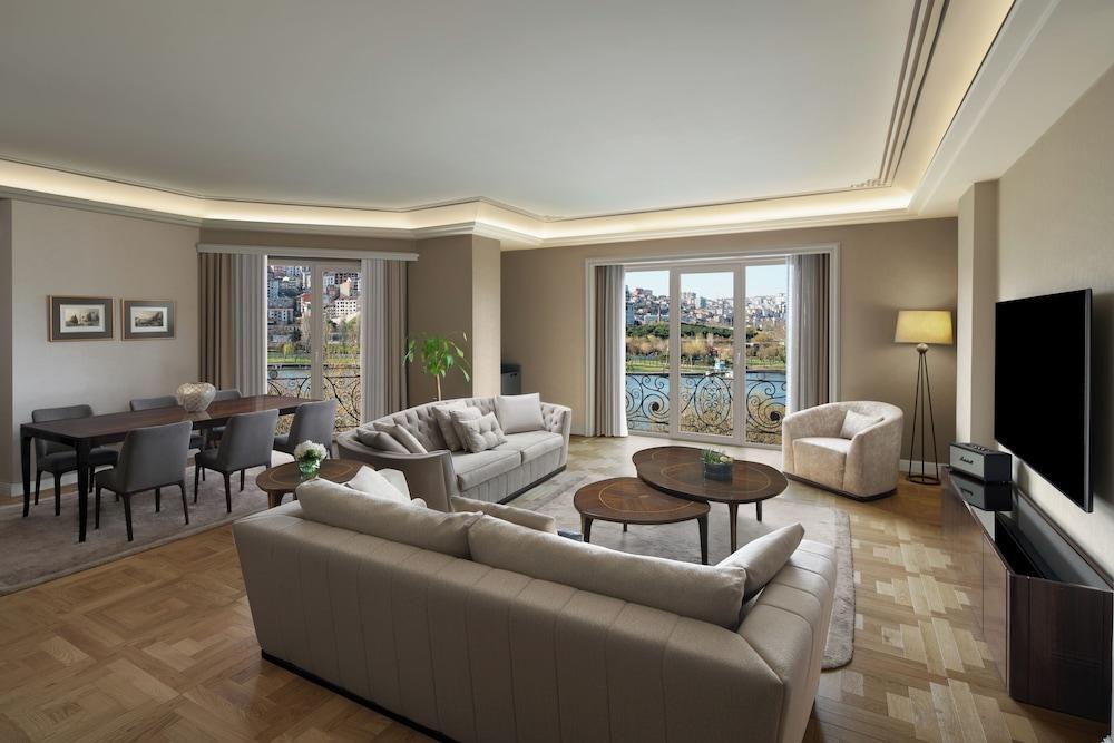 Lazzoni Hotel Room Type - Panoramic Suite (Golden Horn, With Spa Bath) Lazzoni Hotel Room Type - Panoramic Suite (Golden Horn, With Spa Bath)