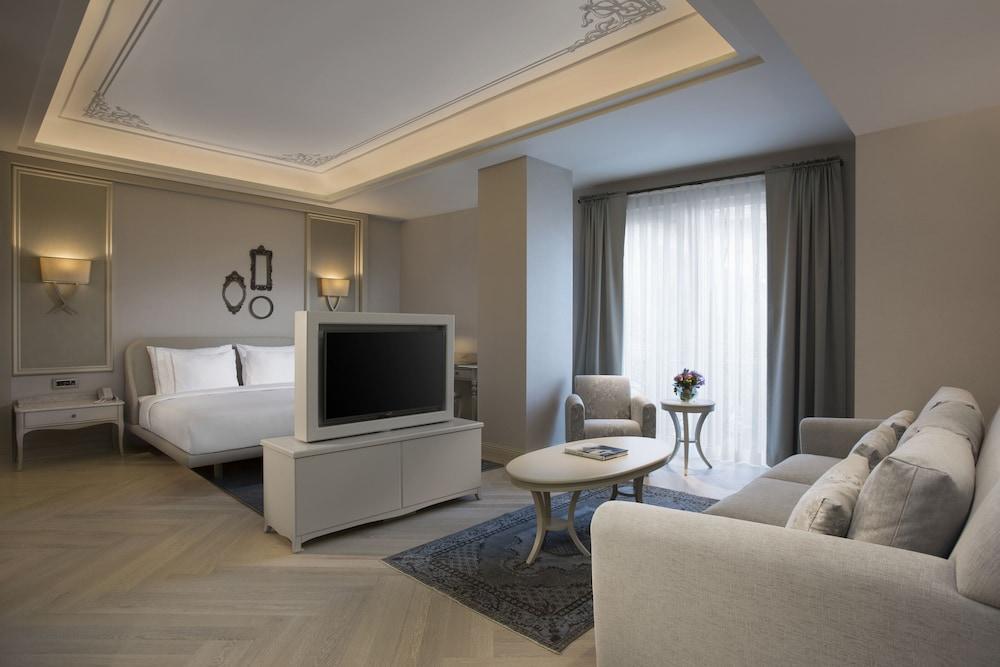 Lazzoni Hotel Room Type - Junior Suite Lazzoni Hotel Room Type - Junior Suite