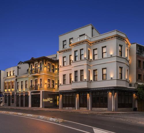 New Bosphorus Hotel - Tap to explore photos