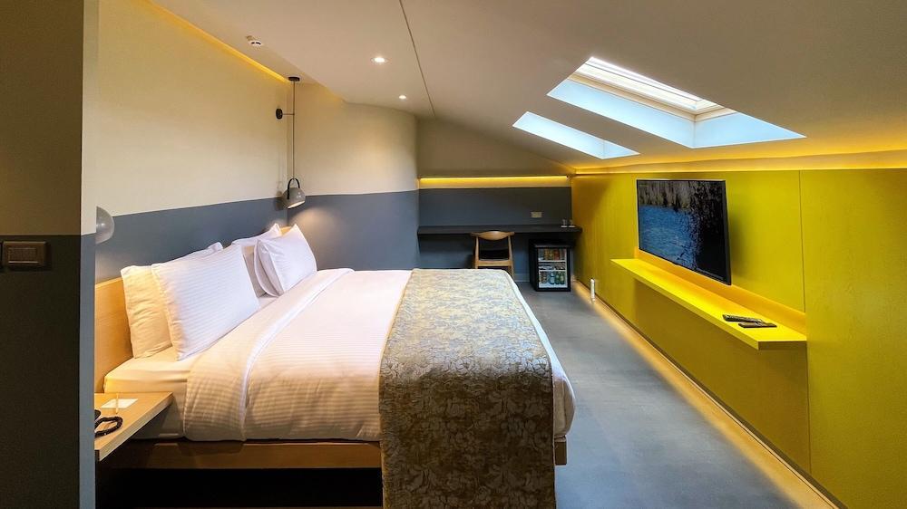 New Bosphorus Hotel Room Type - Classic Room