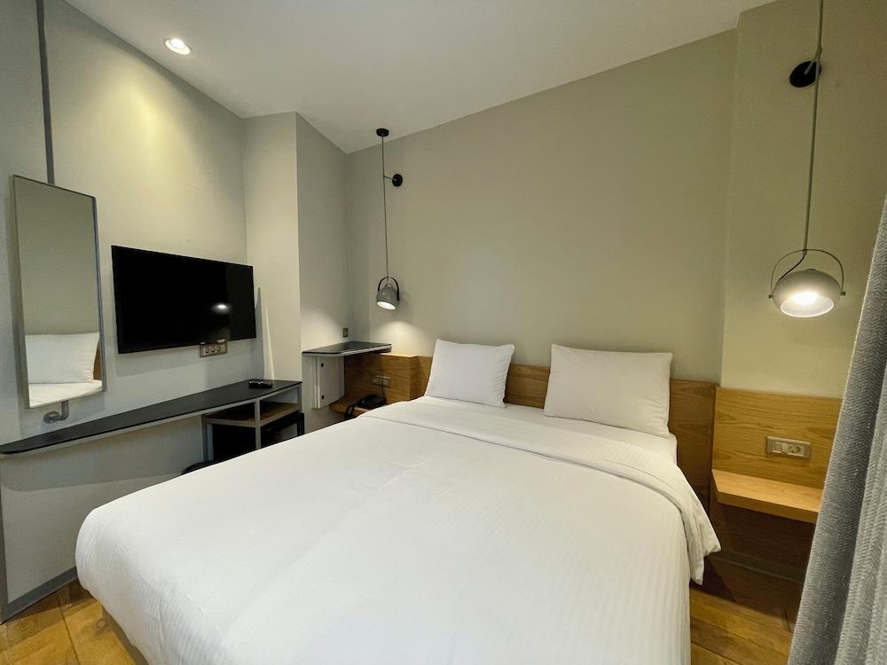 New Bosphorus Hotel Room Type - Economy Double Room