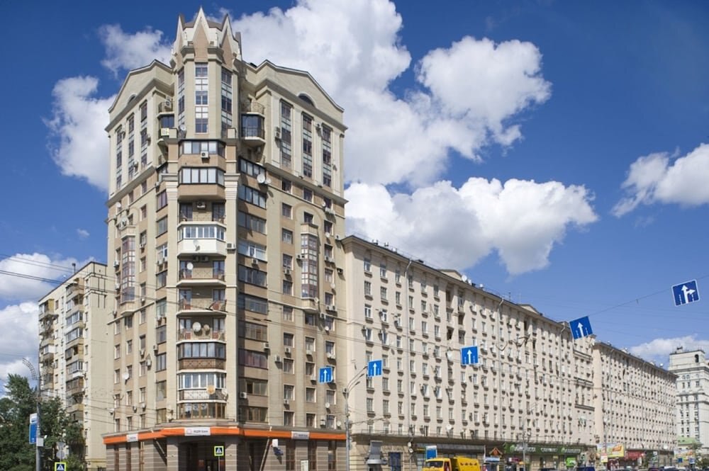 Moskva4you Valovaya 8-18