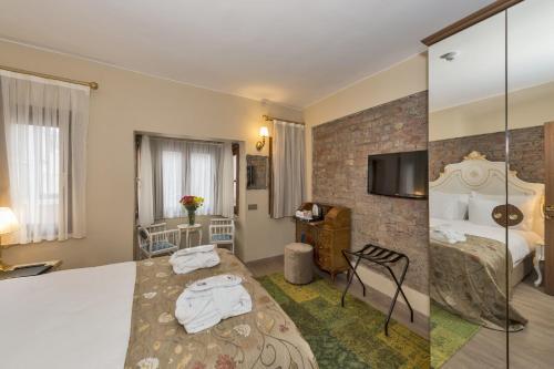 By Murat Royal Hotel Galata - Tap to explore photos