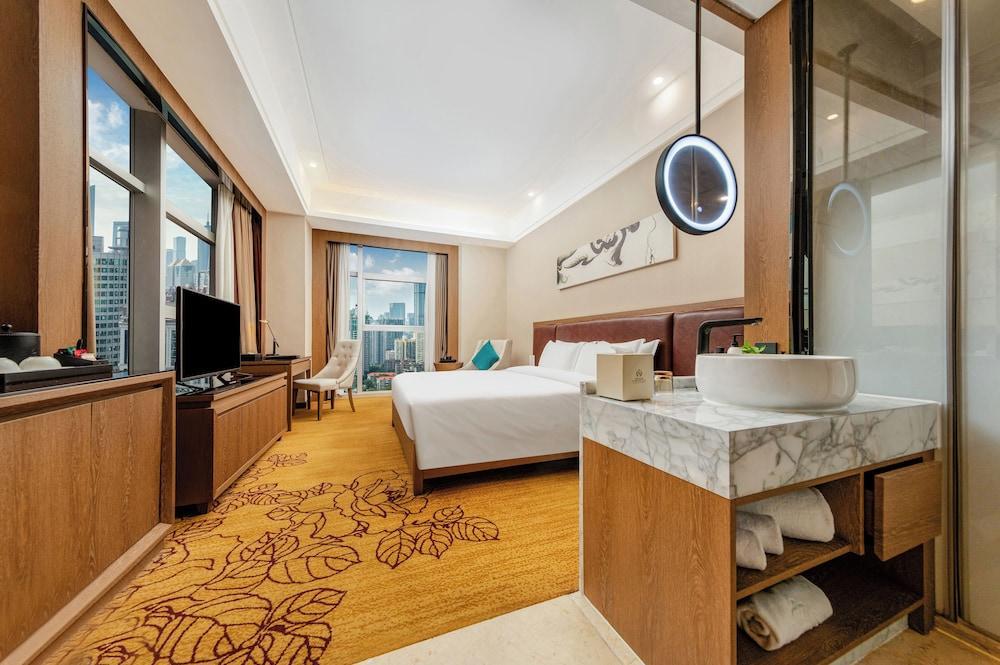Honder International Hotel Room Type - Superior King Room