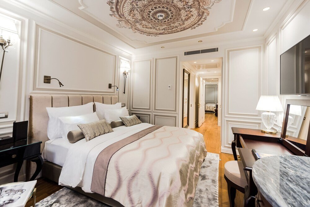 Arcade Hotel Room Type - Family Room, Connecting Rooms Arcade Hotel Room Type - Family Room, Connecting Rooms
