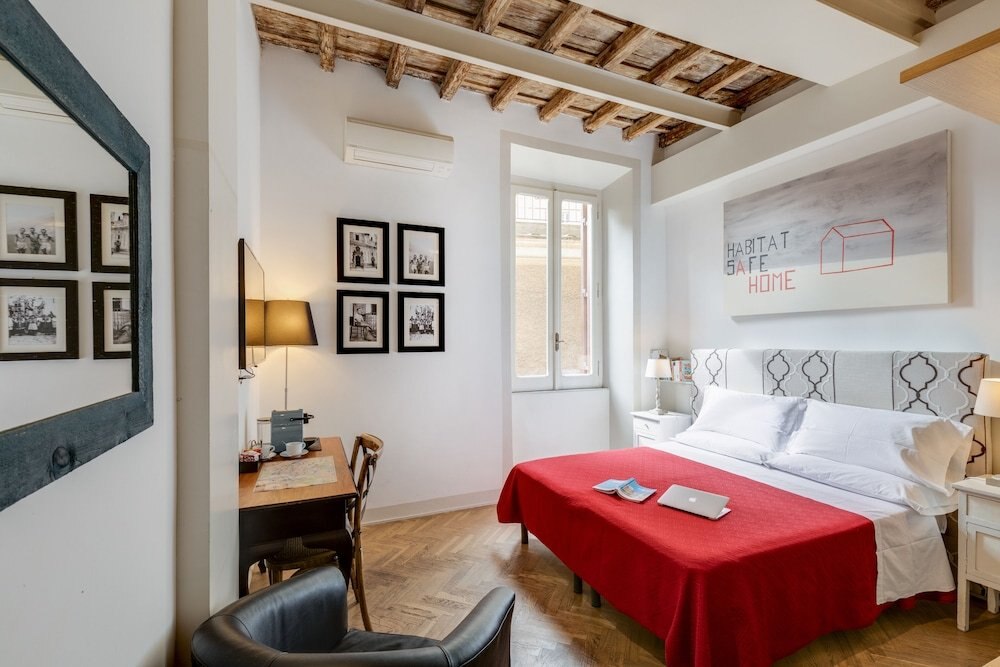 The BlueHostel Room Type - Romantic Double or Twin Room, Courtyard View