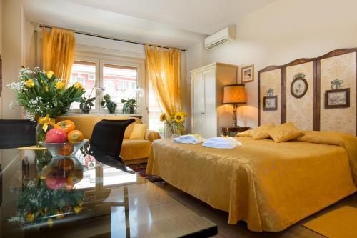 B&B All'Ombra di San Pietro Room Type - Large Double or Twin Room with Balcony B&B All'Ombra di San Pietro Room Type - Large Double or Twin Room with Balcony
