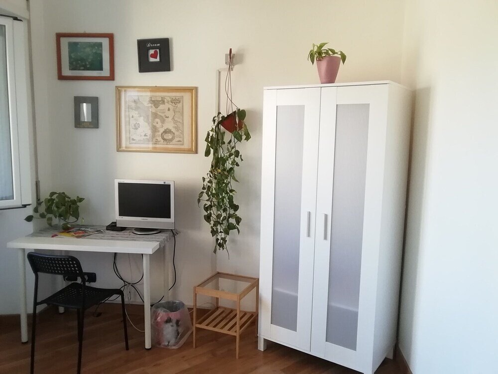 Porta Maggiore Guest House - Tap to explore photos
