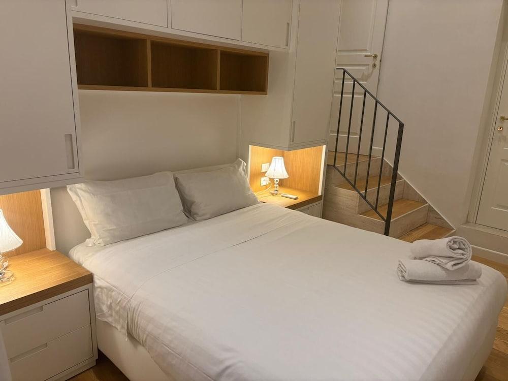 Via Del Corso Home Room Type - Deluxe Duplex, 1 Queen Bed with Sofa bed