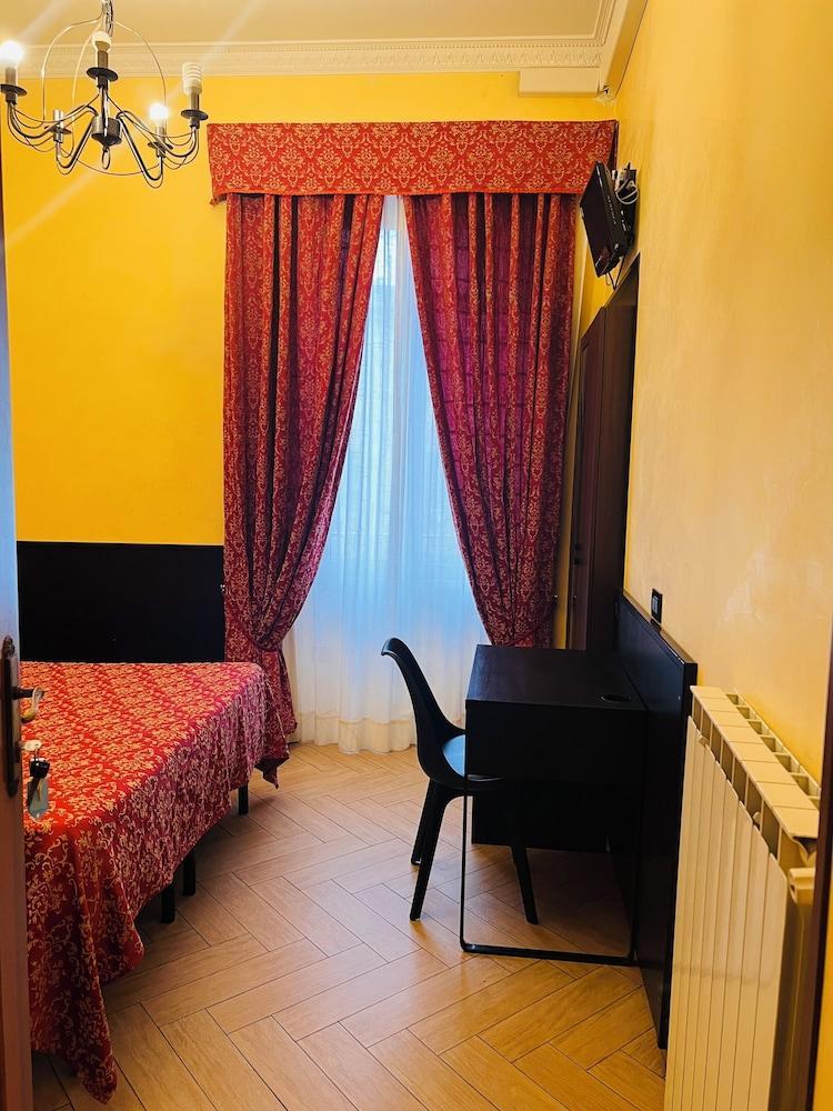 Funny Palace Hostel Room Type - Double or Twin Room, Shared Bathroom Funny Palace Hostel Room Type - Double or Twin Room, Shared Bathroom