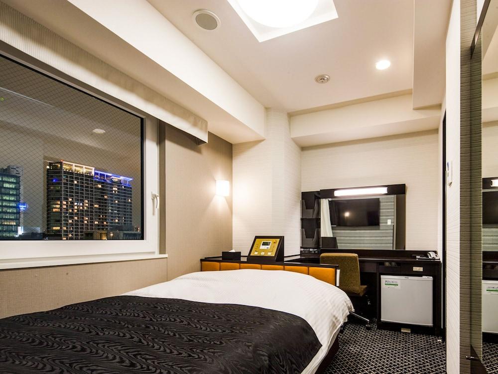 APA Hotel Higashi Shinjuku Kabukicho Higashi - Tap to explore photos