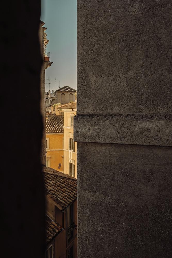 Navona Penthouse - Tap to explore photos