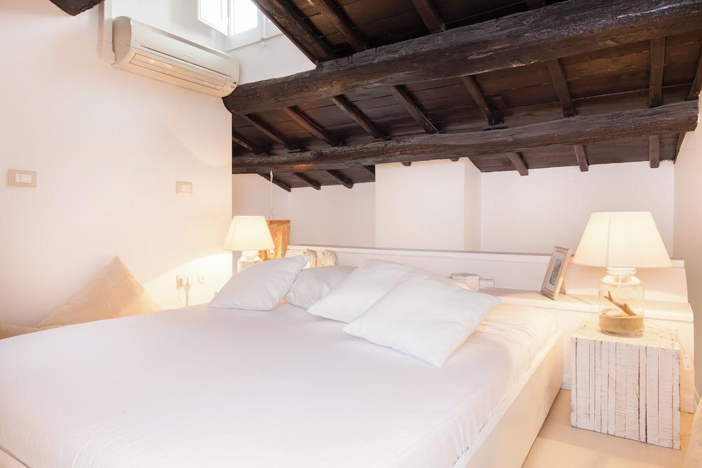 Navona Penthouse