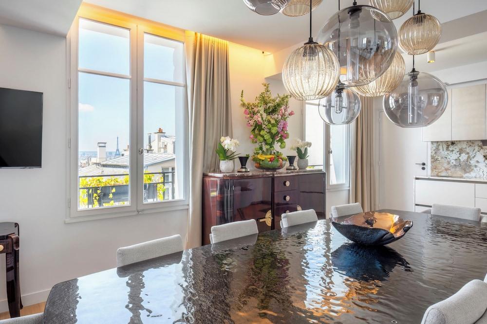 Montmartre Residence Room Type - Executive Apartment Montmartre Residence Room Type - Executive Apartment
