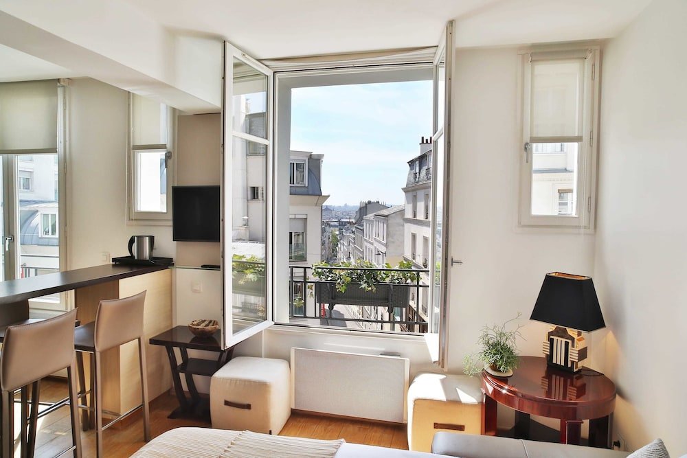 Montmartre Residence Room Type - Deluxe Apartment, 1 Bedroom, City View Montmartre Residence Room Type - Deluxe Apartment, 1 Bedroom, City View
