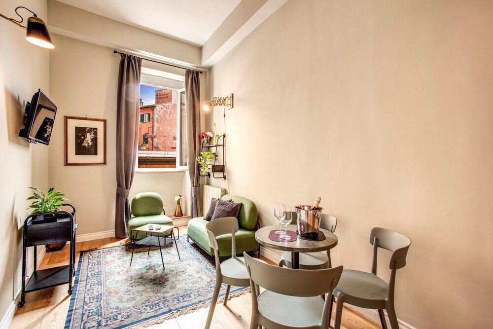 Tree Charme Trilussa Room Type - Two-Bedroom Apartment - Separate Building, Address: Vicolo del Cinque n.12 Tree Charme Trilussa Room Type - Two-Bedroom Apartment - Separate Building, Address: Vicolo del Cinque n.12