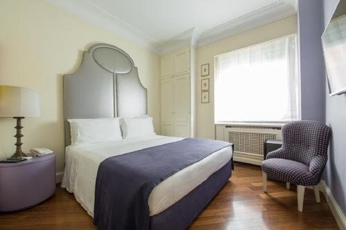 47Luxury Suites - Colosseo - Tap to explore photos
