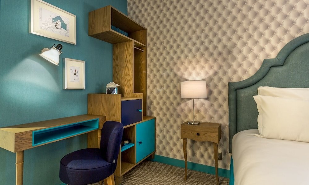 La Parizienne Room Type - Standard Double Room