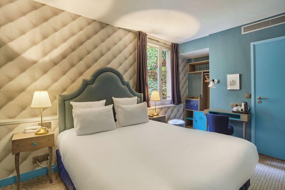 La Parizienne Room Type - Deluxe Double Room