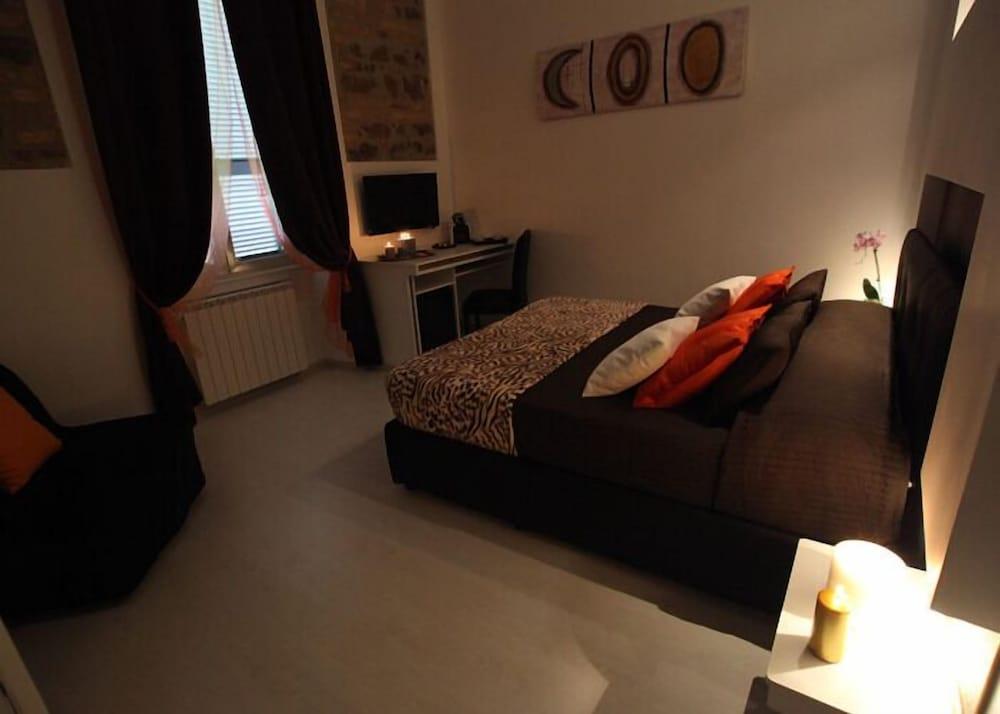 Interno 7 Luxury Rooms Room Type - Superior Double Room, Ensuite