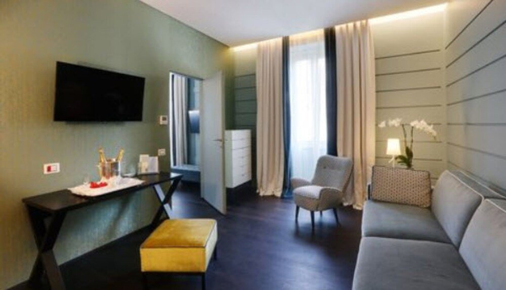 Stendhal Luxury Suites Room Type - Royal Suite