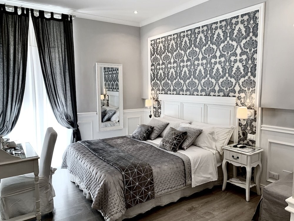 Charme & Chic Prestige Room Type - Deluxe Room