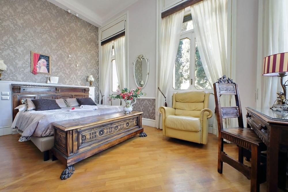 Domus Monamì Luxury Suites Room Type - Suite, City View (Cesare)