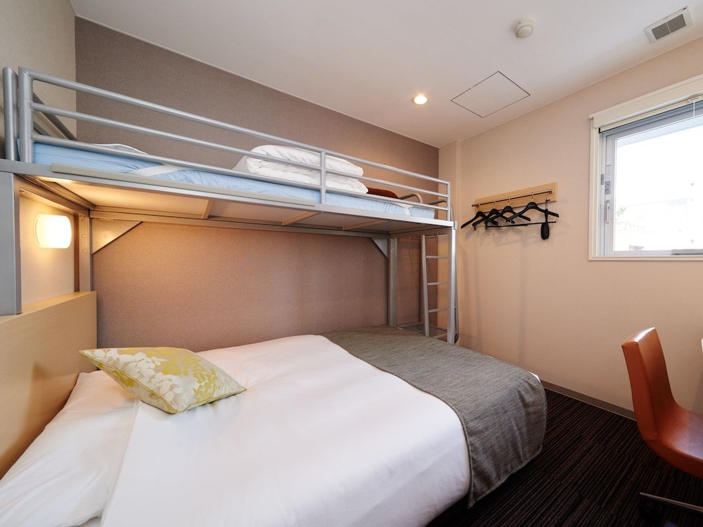 Super Hotel Premier Akasaka Room Type - Room with 1 Double Bed and 1 Bunk Bed Super Hotel Premier Akasaka Room Type - Room with 1 Double Bed and 1 Bunk Bed