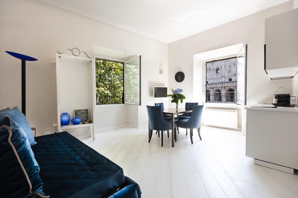 Amazing Colosseo Room Type - Exclusive Apartment, 1 Bedroom, City View