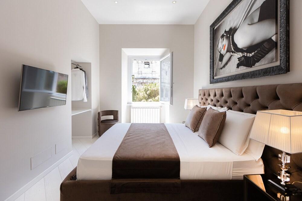 Amazing Colosseo Room Type - Deluxe Apartment, 2 Bedrooms, City View