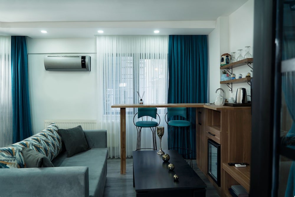 Taksim Yazici Residence - Tap to explore photos