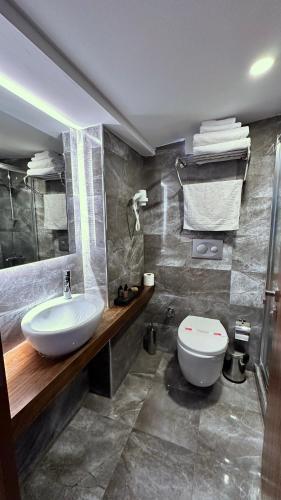 Snog Rooms & Suites Room Type - Double Room with Balcony