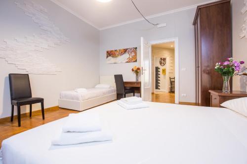 Royal House Vaticano Room Type - Quadruple Room with Private External Bathroom