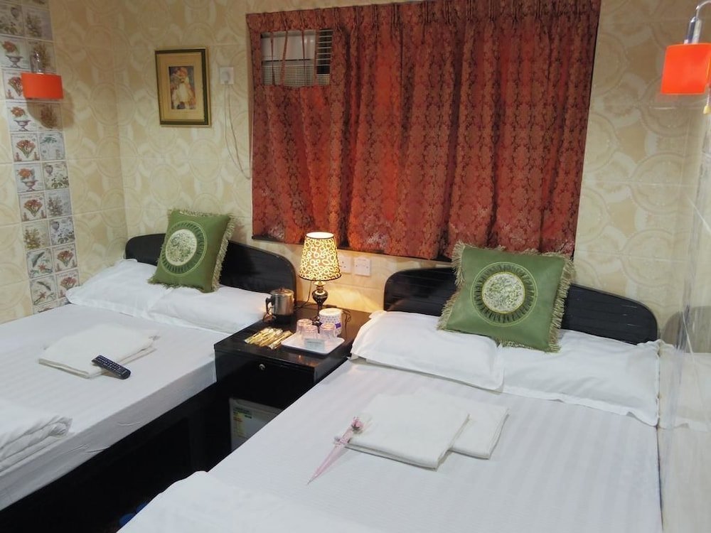 Mabuhay Hotel Room Type - Twin Room
