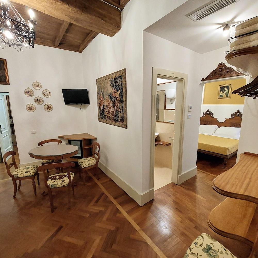 Arpinelli Relais - Tap to explore photos
