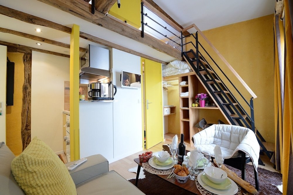 Les Patios du Marais Room Type - Economy Studio (Honey Mustard)
