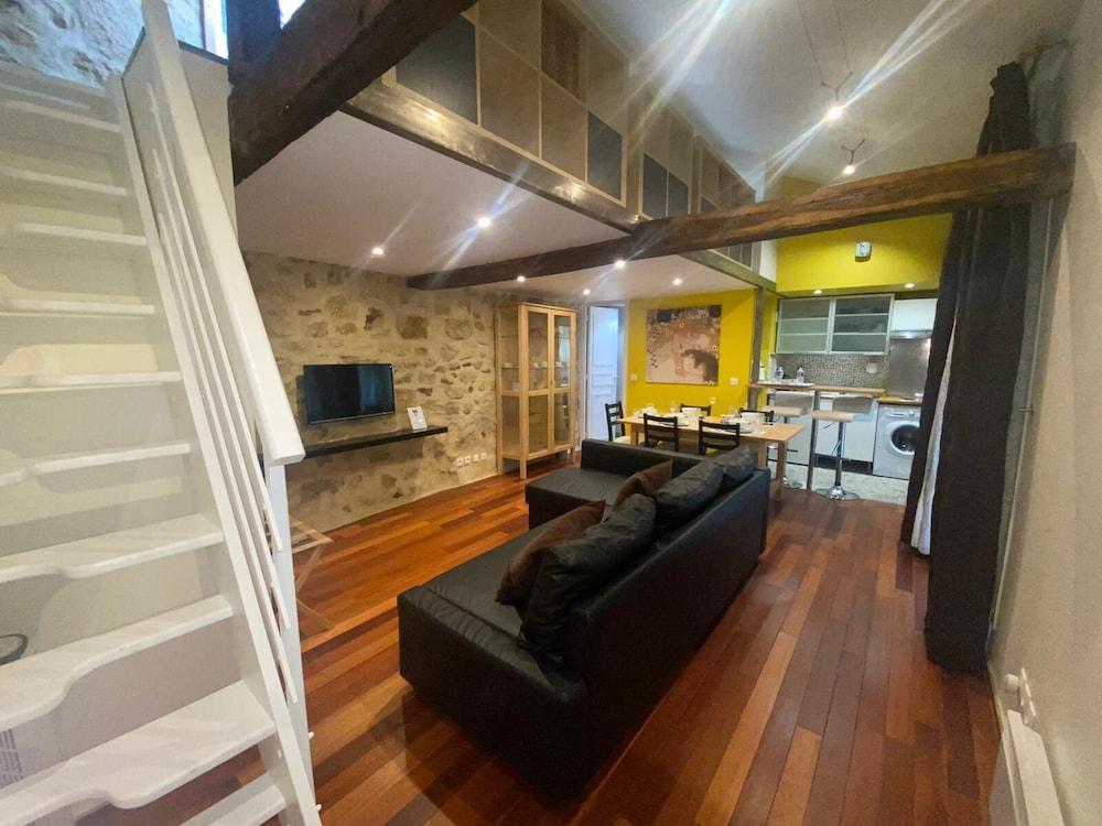 Les Patios du Marais Room Type - Apartment (Niagara)