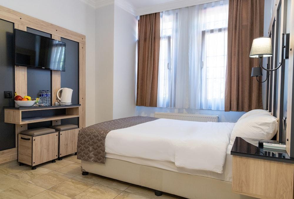 Galley Hotel Room Type - Standard Double Room