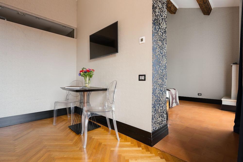 Unica Suites Rome Room Type - Luxury Apartment