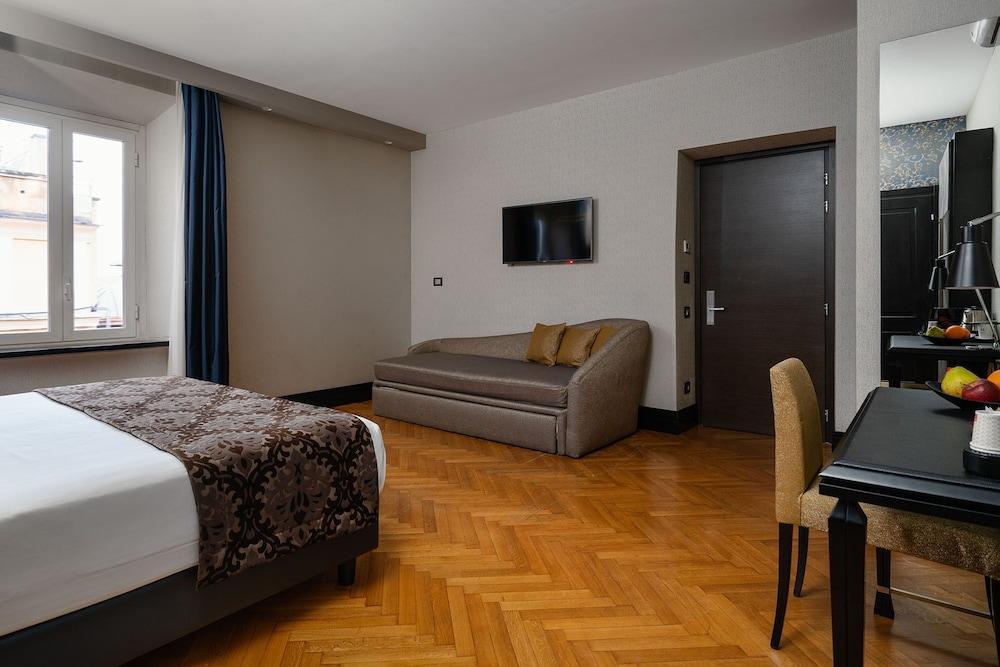 Unica Suites Rome Room Type - Deluxe Apartment