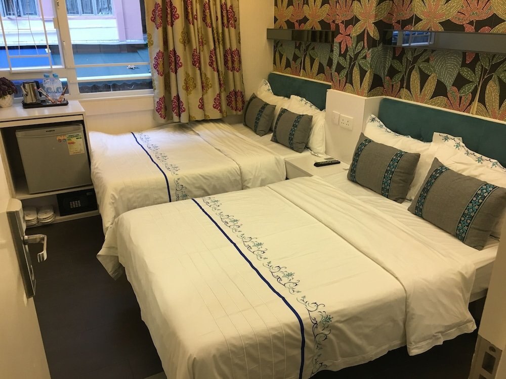 Seasons Hotel Room Type - QUADRUPLE ROOM
