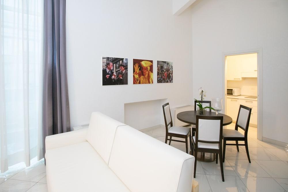 Morin 10 Rome Exclusive Suites Room Type - Junior Suite, Courtyard View, Tower Morin 10 Rome Exclusive Suites Room Type - Junior Suite, Courtyard View, Tower